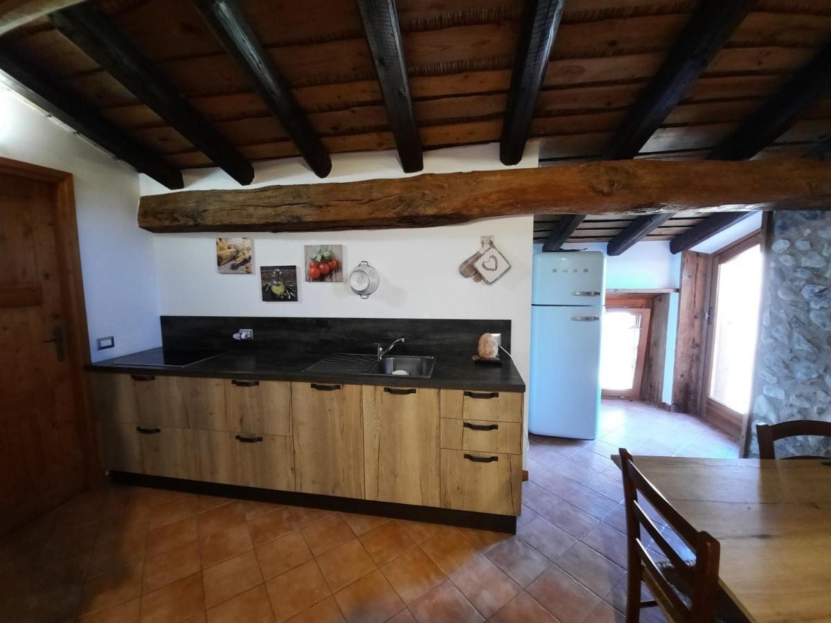 Corte Davini Agriturismo Monzambano Eksteriør bilde