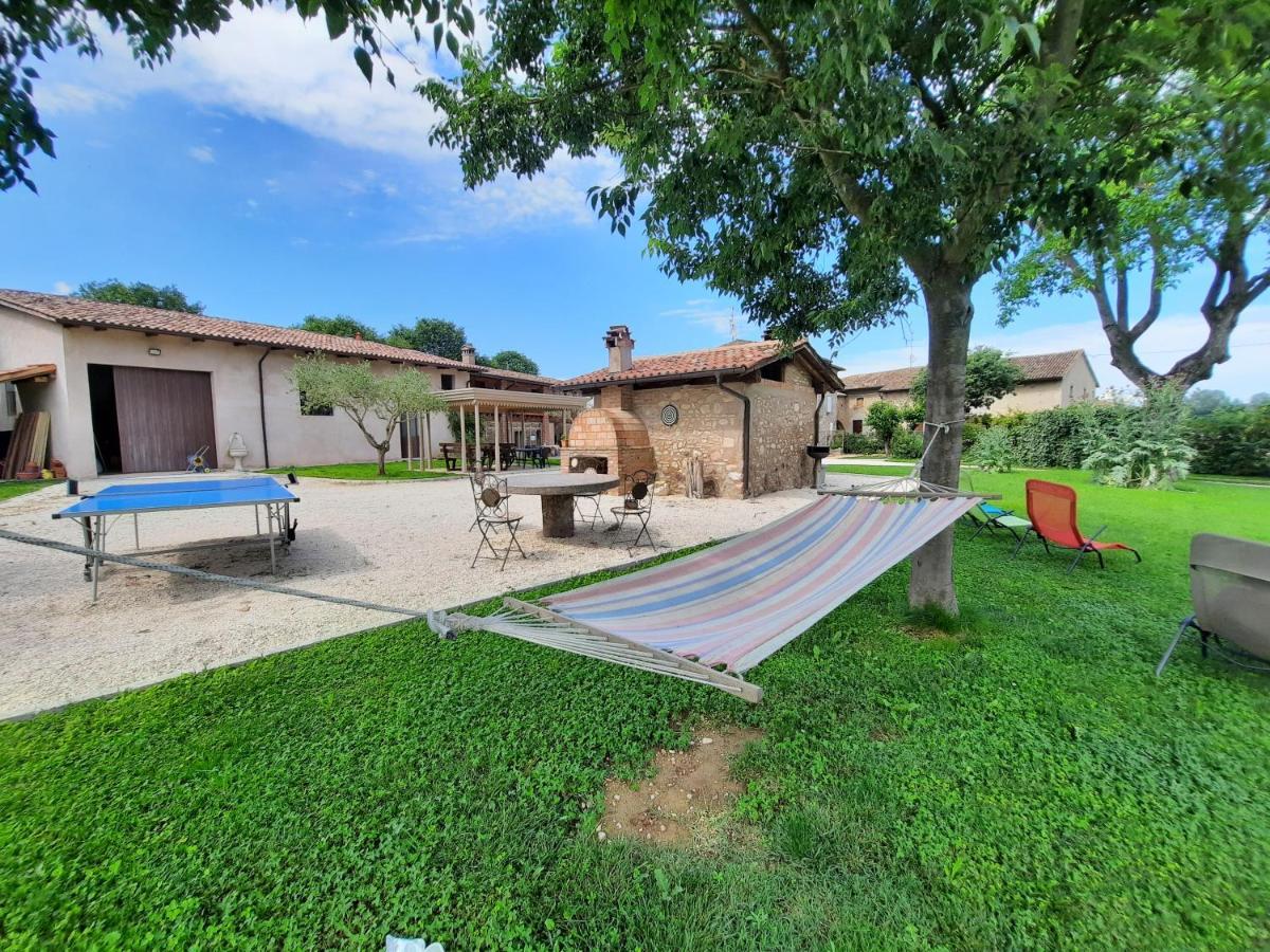 Corte Davini Agriturismo Monzambano Eksteriør bilde