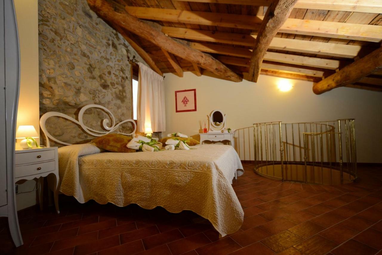 Corte Davini Agriturismo Monzambano Eksteriør bilde